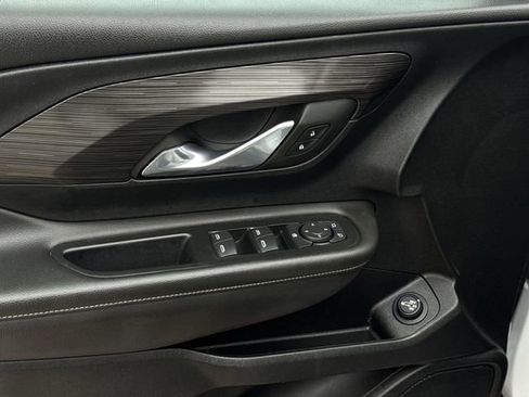 Used 2022 GMC Terrain SLE w/ Driver Convenience Package image 22