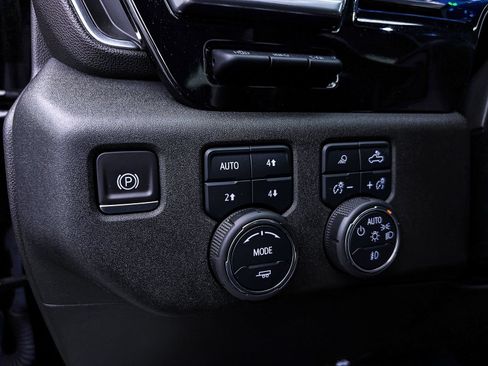 Used 2023 Chevrolet Silverado 1500 LTZ w/ LTZ Premium Package AWD/4WD image 5