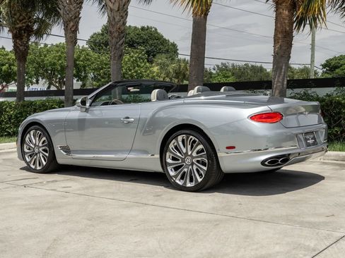 Used 2022 Bentley Continental GT Mulliner AWD/4WD image 5