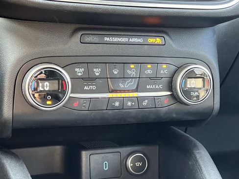 Certified 2020 Ford Escape Titanium AWD/4WD image 25