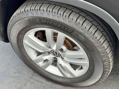Used 2017 Volkswagen Tiguan S AWD/4WD image 23
