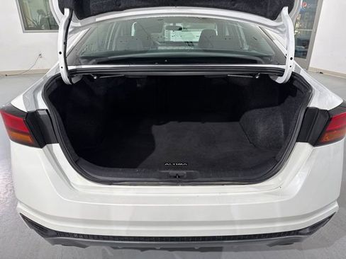 Used 2019 Nissan Altima 2.5 SR w/ SR Premium Package image 13