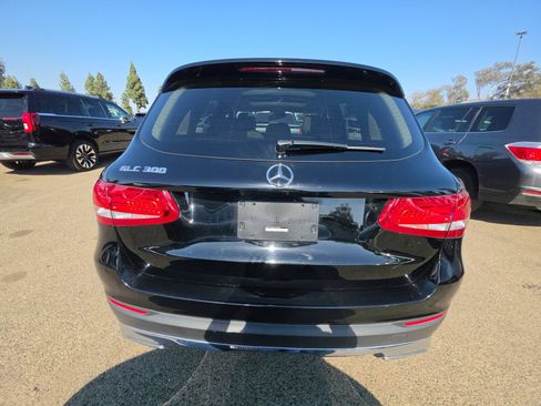 Used 2017 Mercedes-Benz GLC 300 w/ Premium 1 Package image 8