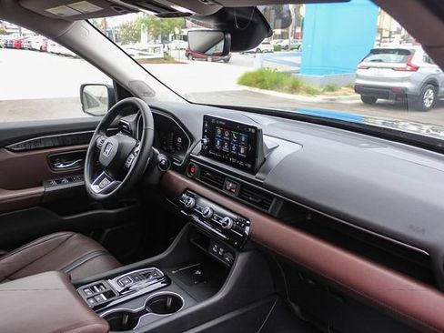 Used 2024 Honda Pilot Elite image 21
