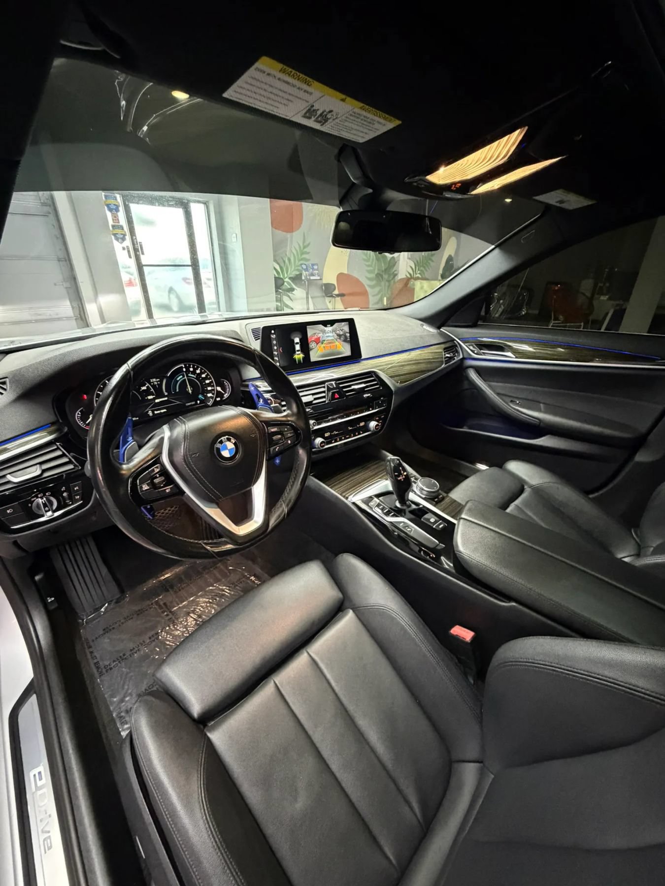 Used 2018 BMW 530e w/ Premium Package 2 RWD image 12