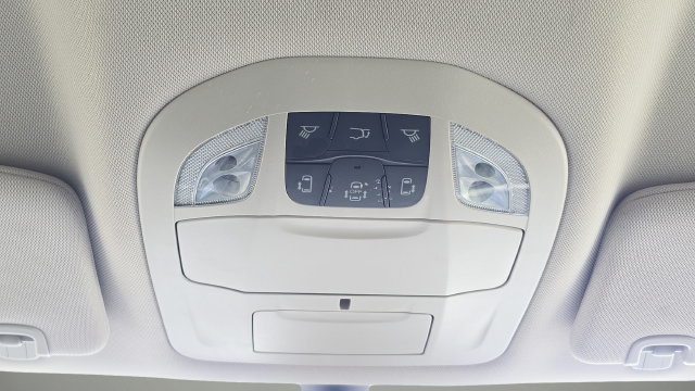 Used 2024 Chrysler Pacifica Touring-L FWD image 11