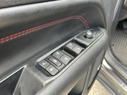 Used 2022 Jeep Compass Trailhawk w/ Sun and Sound Group AWD/4WD image 18