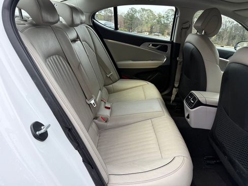 Used 2020 Genesis G70 3.3T w/ Elite Package image 40