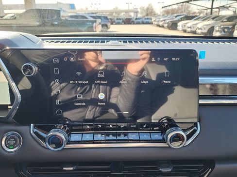 New 2026 GMC Canyon Elevation w/ Convenience Package image 28