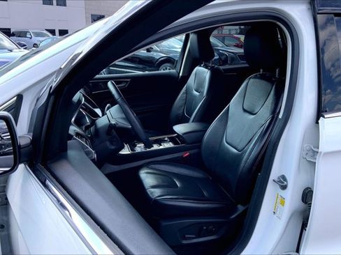 Used 2020 Ford Edge Titanium AWD/4WD image 23