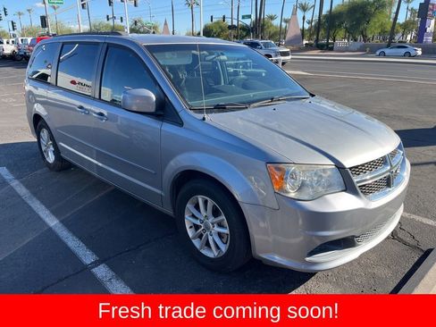 Used 2016 Dodge Grand Caravan SXT w/ Rear Park Assist Package image 2