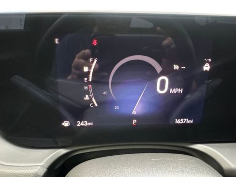 Used 2025 Buick Encore GX Preferred FWD image 54