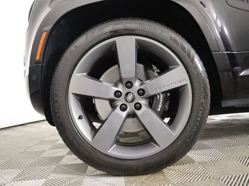 Used 2023 Land Rover Defender 110 V8 image 31