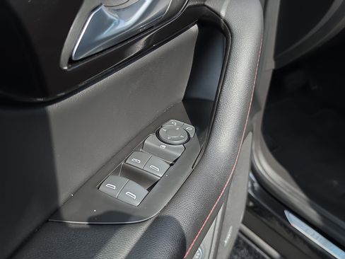 Certified 2022 Chevrolet Blazer RS w/ Enhanced Convenience Package FWD image 19