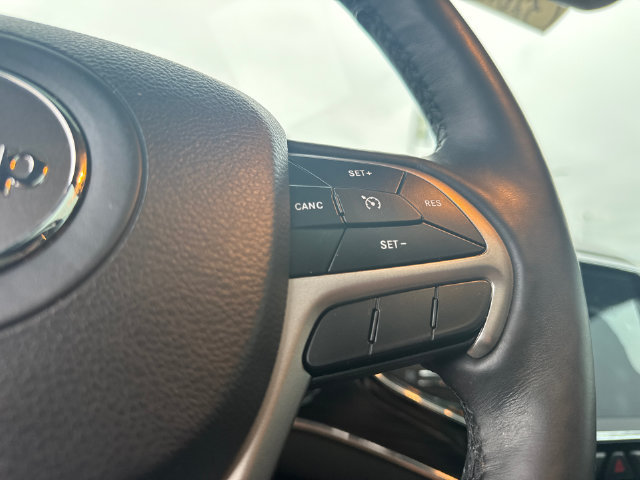 Used 2019 Jeep Grand Cherokee Limited w/ Luxury Group II AWD/4WD image 20