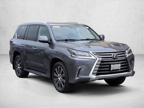 Used 2018 Lexus LX 570 4WD w/ Luxury Package image 3