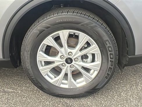 Certified 2024 Ford Escape Active w/ Tech Pack #1 image 10