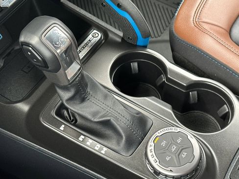 Used 2023 Ford Bronco Outer Banks image 22