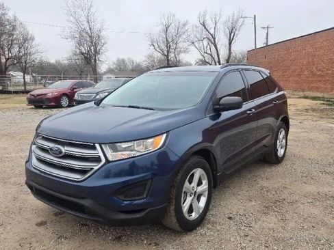 Used 2017 Ford Edge SE w/ Cargo Accessory Package FWD image 1