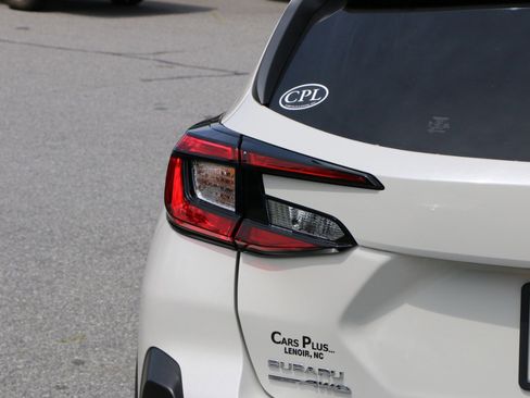 Used 2024 Subaru Crosstrek 2.0i Premium AWD/4WD image 6