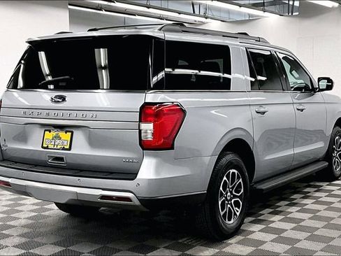 Used 2024 Ford Expedition Max XLT image 13