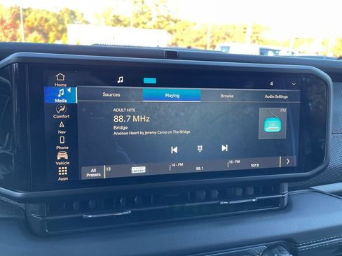 Used 2025 Jeep Gladiator Rubicon image 10