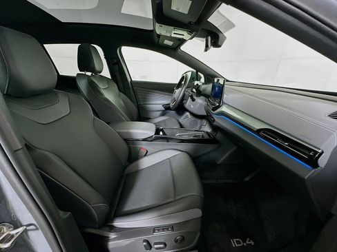 Used 2023 Volkswagen ID.4 Pro S Plus image 33