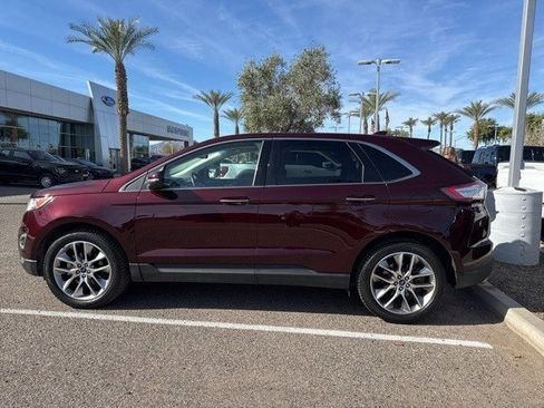 Used 2018 Ford Edge Titanium w/ Technology Package image 12