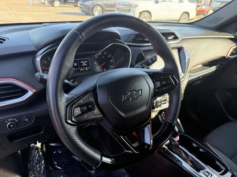 Used 2023 Chevrolet TrailBlazer RS w/ Convenience Package image 25