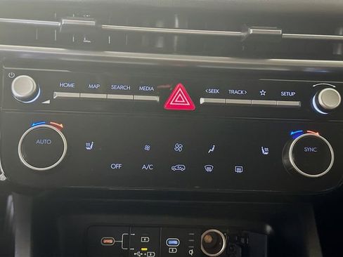 Used 2025 Hyundai Tucson SEL FWD image 17