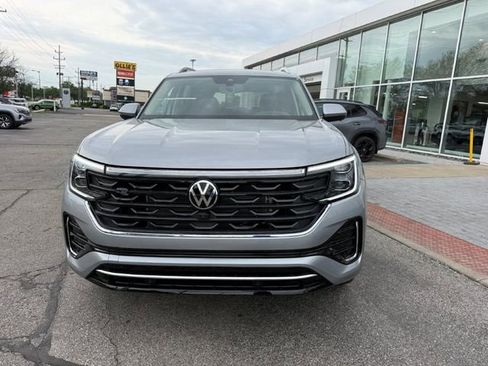 New 2026 Volkswagen Atlas SEL Premium R-Line AWD/4WD image 2