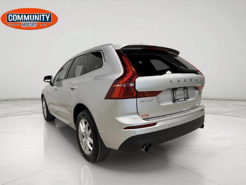 Used 2021 Volvo XC60 T5 Momentum AWD/4WD image 5