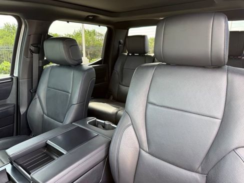 Used 2024 Toyota Tundra Platinum AWD/4WD image 10