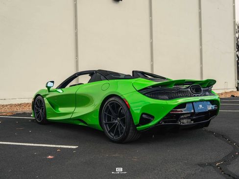 Used 2025 McLaren 750S Spider image 26