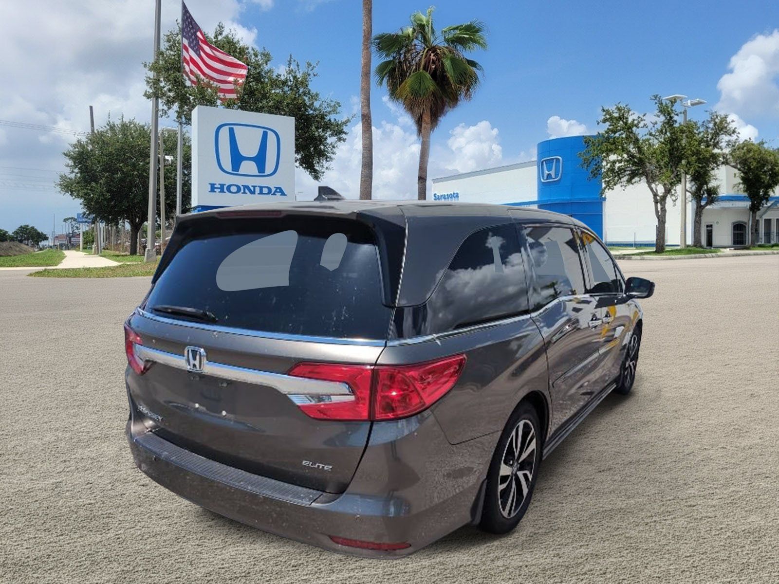 Used 2019 Honda Odyssey Elite image 5