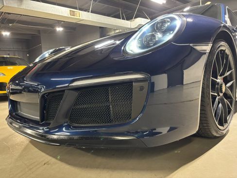 Used 2019 Porsche 911 Carrera GTS RWD image 4
