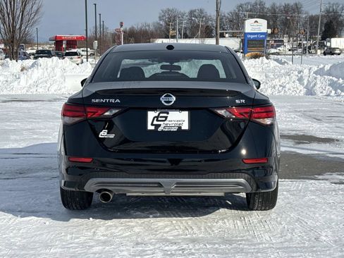 Used 2023 Nissan Sentra SR w/ SR Premium Package image 25