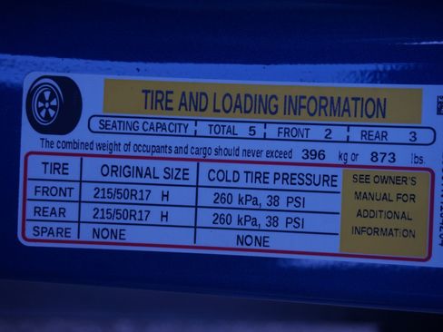 Used 2022 Chevrolet Bolt EUV Premier w/ Launch Edition image 40