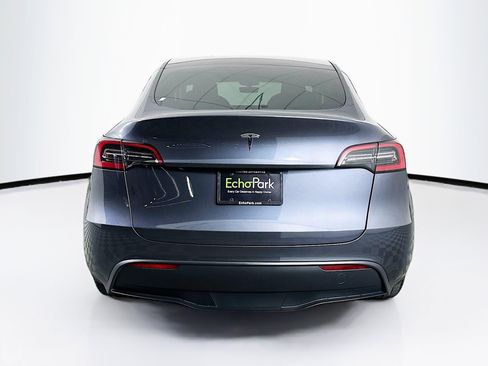 Used 2023 Tesla Model Y 2WD image 7