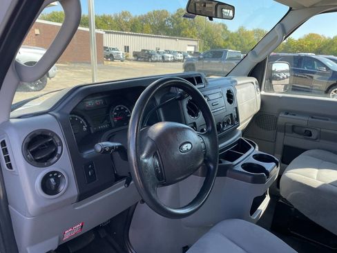 Used 2013 Ford E-250 and Econoline 250 w/ PWR Group image 16