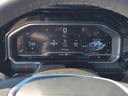 Used 2025 GMC Sierra 2500 SLE w/ SLE Value Package; image 10