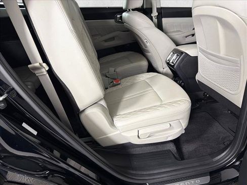 Used 2023 Kia Sorento SX AWD/4WD image 17