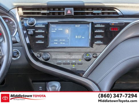 Used 2018 Toyota Camry XSE FWD image 30