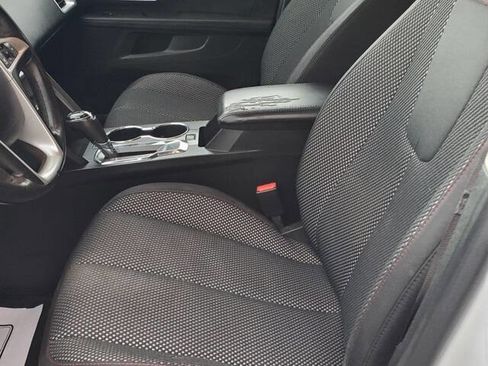 Used 2017 Chevrolet Equinox LT w/ Convenience Package image 19