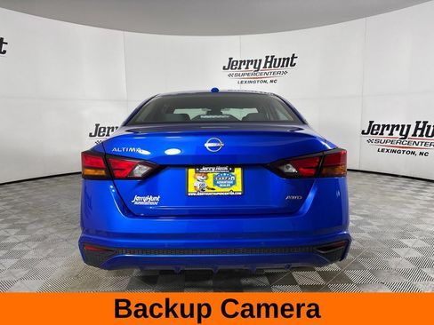 Used 2025 Nissan Altima 2.5 SV AWD/4WD image 6