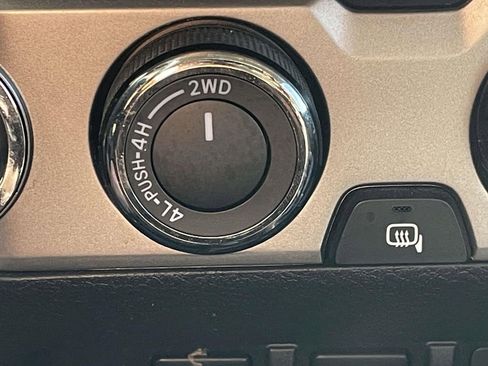 Used 2023 Toyota Tacoma SR5 w/ Technology Package image 43