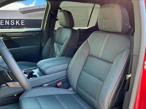 New 2026 GMC Acadia AT4 w/ LPO, Floor Liner Package image 9