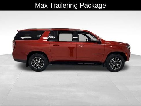 Used 2024 Chevrolet Suburban Z71 w/ Off-Road Capability Package image 6