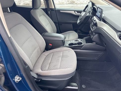 Used 2020 Ford Escape SE image 10