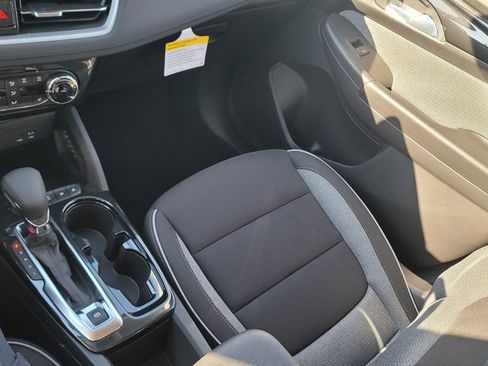 New 2026 Chevrolet TrailBlazer LT FWD image 23